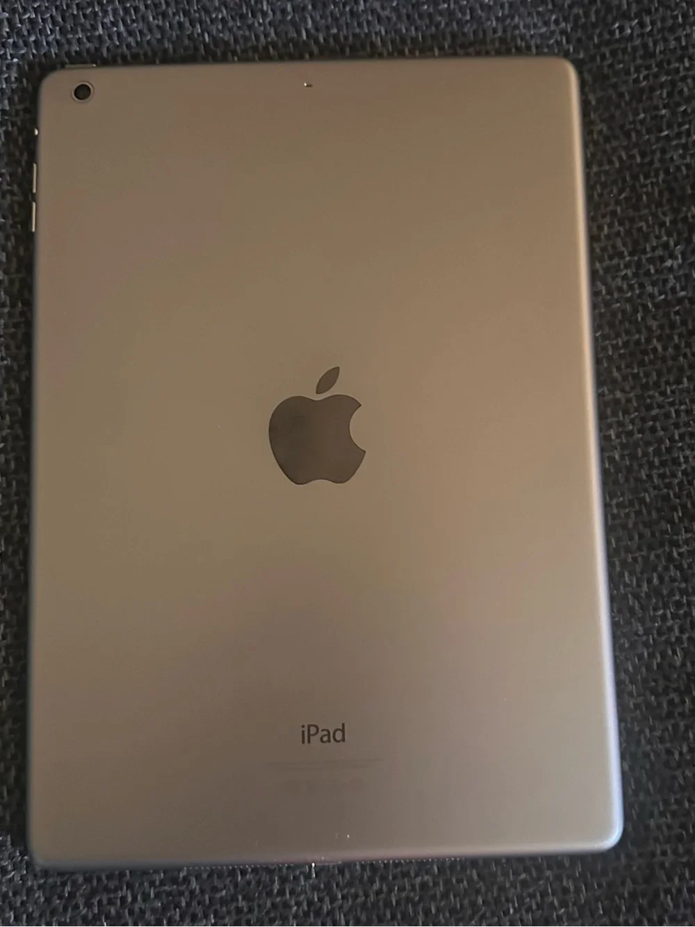 Apple Space Gray iPad Tablet 128GB- Touchscreen